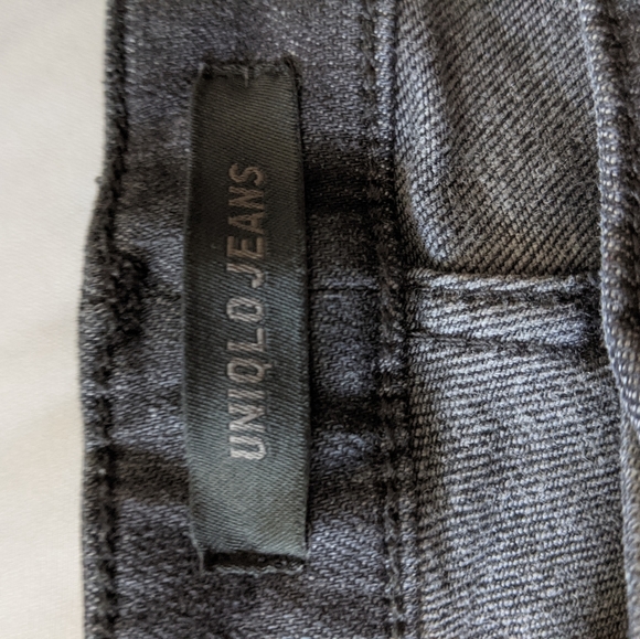 Uniqlo Black Stretch Skinny Jeans - size 32 - Picture 5 of 6